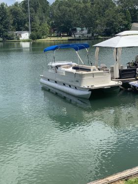 Pontoon Boats For Sale by owner | 2000 22 foot Fisher DXL